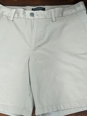 Banana Republic Men’s Flat Front Chino Shorts - Light Tan